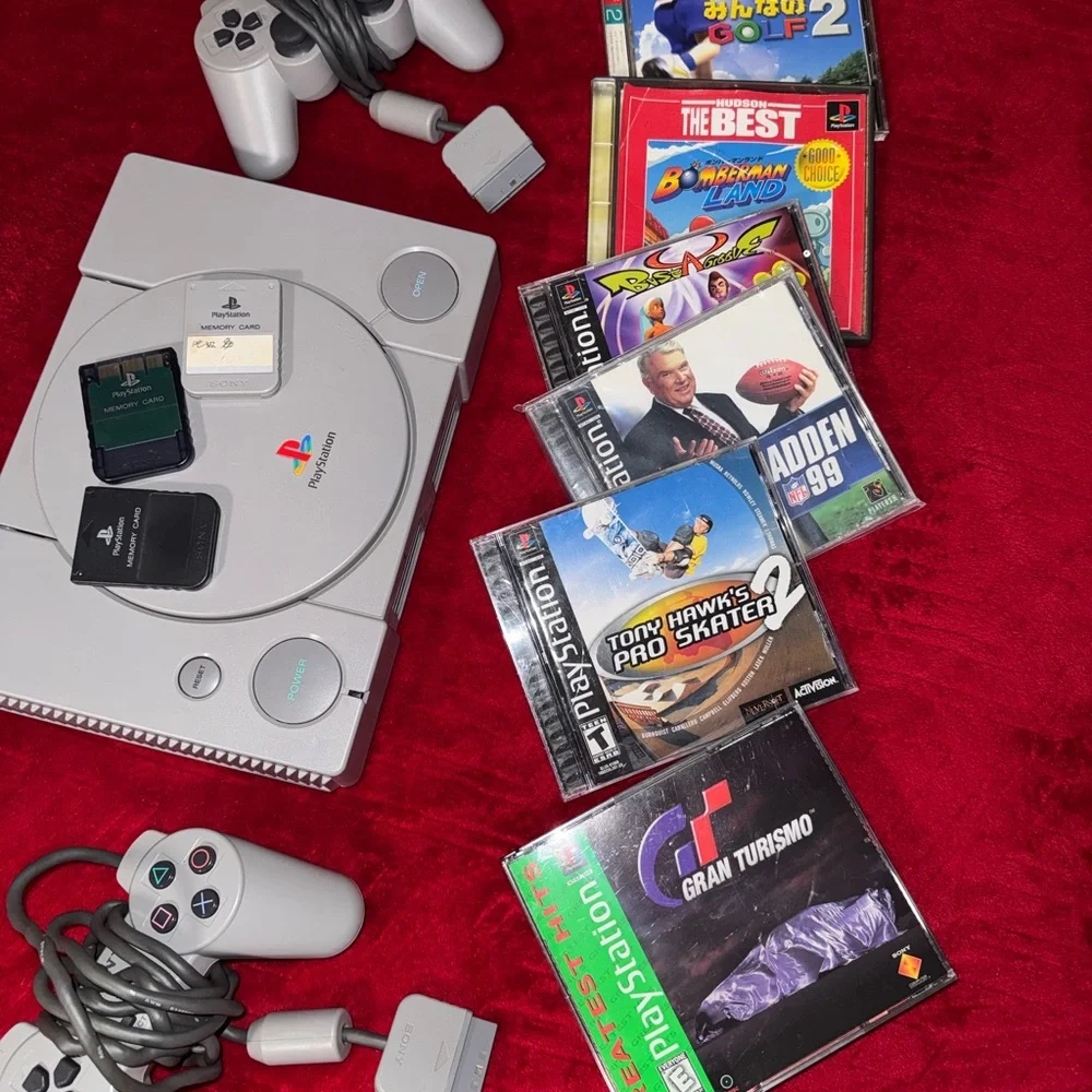 Sony PlayStation 1 Original Complete In Box Set Bundle With Games & Memory Cards